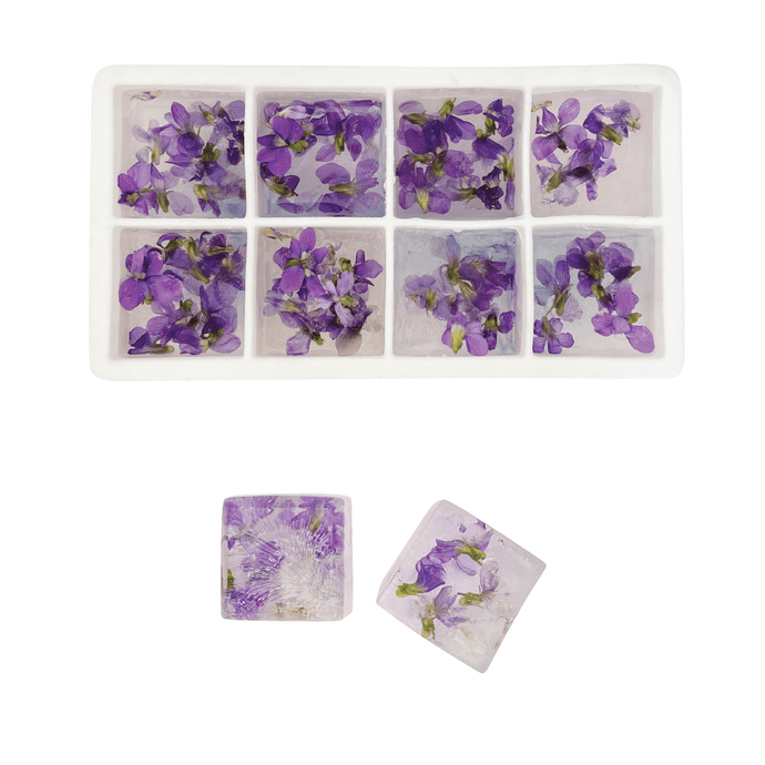 MAKE FLORAL ICE CUBES